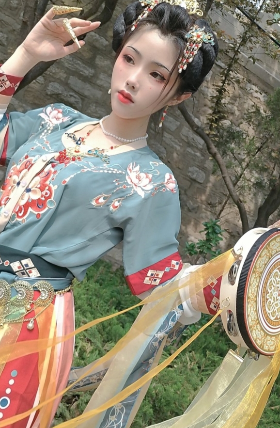 百度钛合金TiTi作品合集91套52G，值得收藏