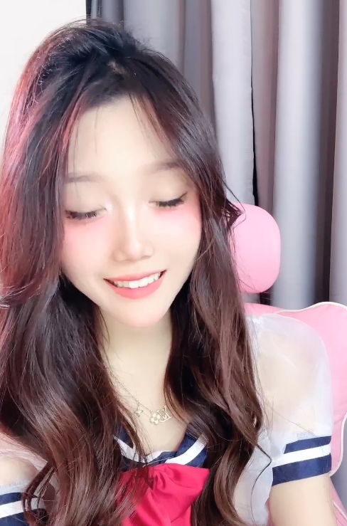 丰盈热舞董小姐onlyfans合集15部22G
