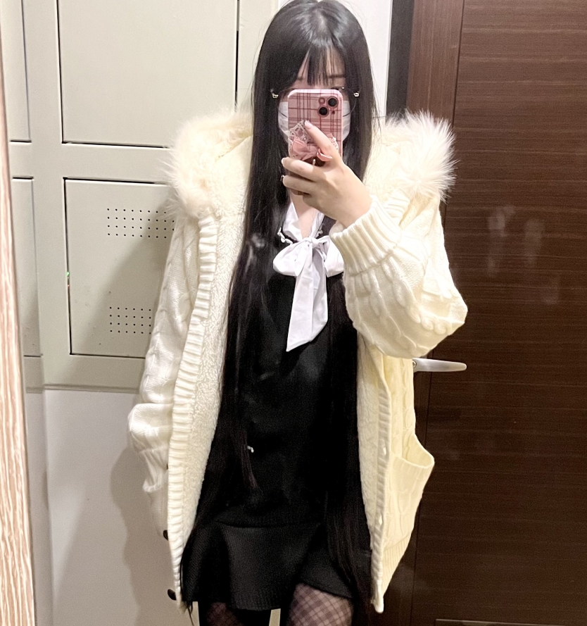 OnlyFans落落Raku呐喊COS大作28套13G