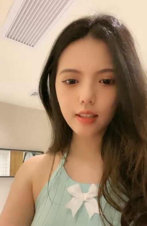 小黄鱼小辰吾妮直播视频5V6.9G清纯的