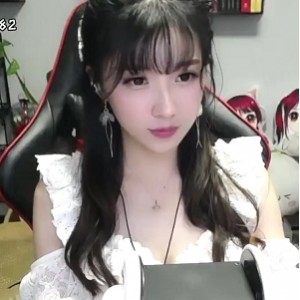 小女巫露130部太嫩了斗鱼作品合集37.4g