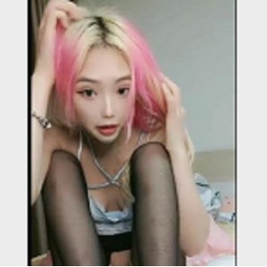 美女上官宝贝全部合集27部8.5G，标准福利姬