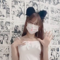 一只可爱简推特私拍75V7.15G娇俏可人