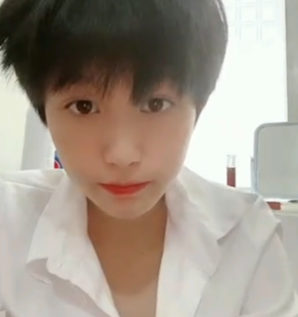 比心陪玩小雪珍藏视频合集23部9.85G双马尾福利