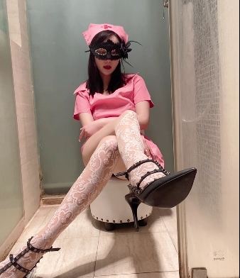 miumiu护士装白丝足艺秀补链易直播1.3G蕾丝福利超顶
