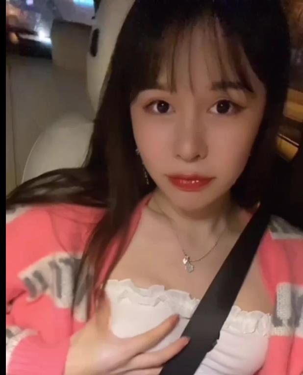 推特张思妮劲爆互动视频1V678M太会玩了
