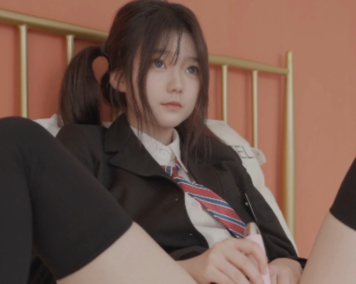 推特小恩绝密定制合集10套57.1G超顶身材