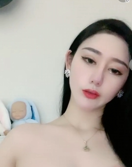 抖音静宝贝私密直播视频36部2.13G美女蛇热舞合集