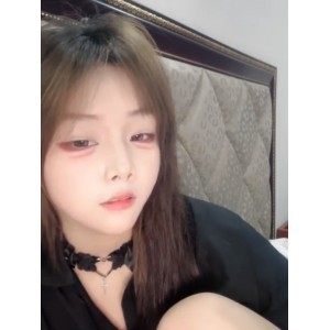 私拍校花取越土豪约会65V23.8G珍藏