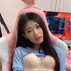 月月大小姐英雄联盟火辣主播视频1部50G