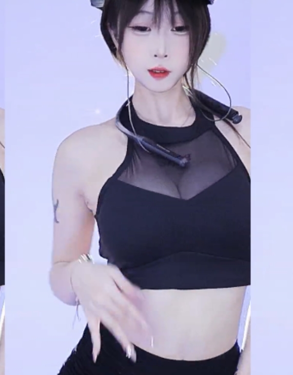 推特CC樱奈热舞176v29.6g诱人合集