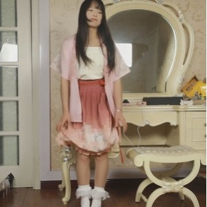 灵唯梦丝女神展示视频2部1.89G养眼珍藏