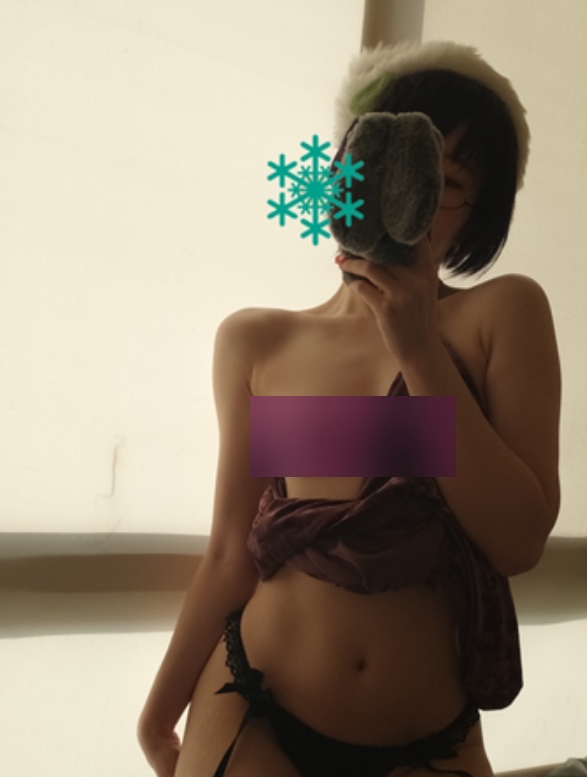 推特小爱神私密作品16套7V3.33G汁水横流