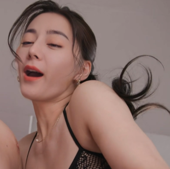 P站迪丽热巴AI换脸合集50部1.1G太诱人