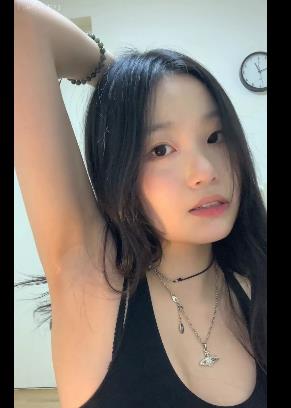 onlyfans博主yumi合集29部1.6G绝了
