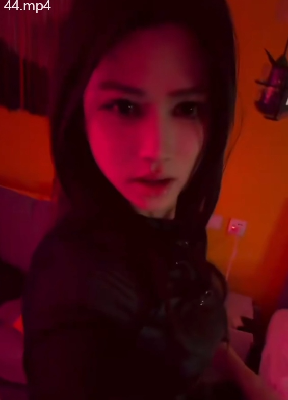 推特沈桃桃线下实战13部1G微胖诱惑