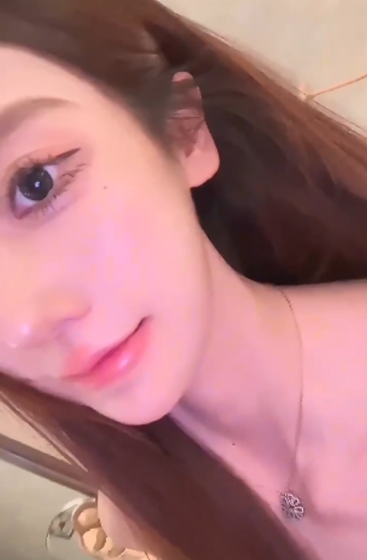 推特Luka私房优质视频66部5.5G