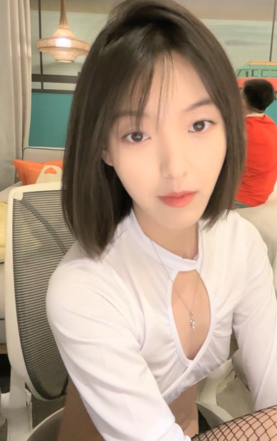 超火辣熙颜绿转黄舞蹈视频106部149G