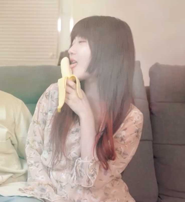 璃奈酱热舞83部49.5G合集推特展示