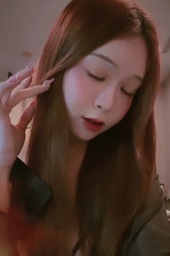 推特寿桃优质TS视频8部6G太顶了