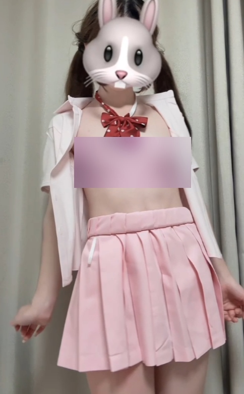 热舞福利姬软软是小猪推特合集46部3.64G宅男狂喜