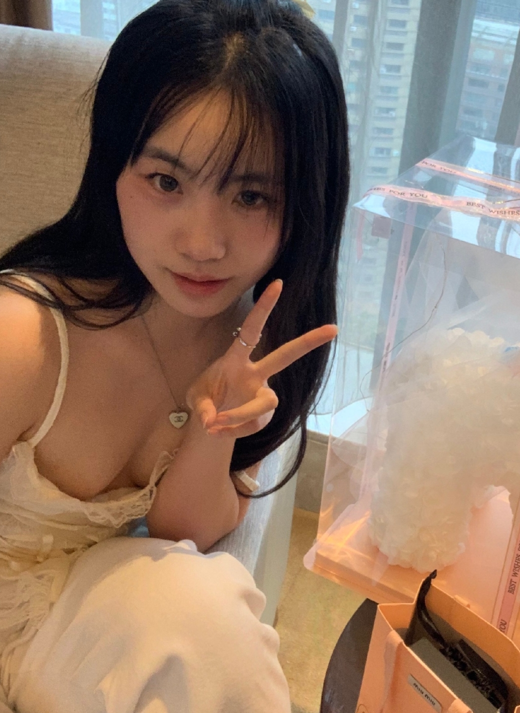 太顶了微博小奶牛定制视频11V5G