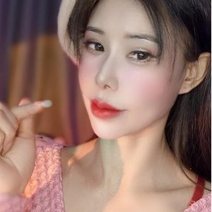 依宝半糖福利视频47部7.8G好顶啊