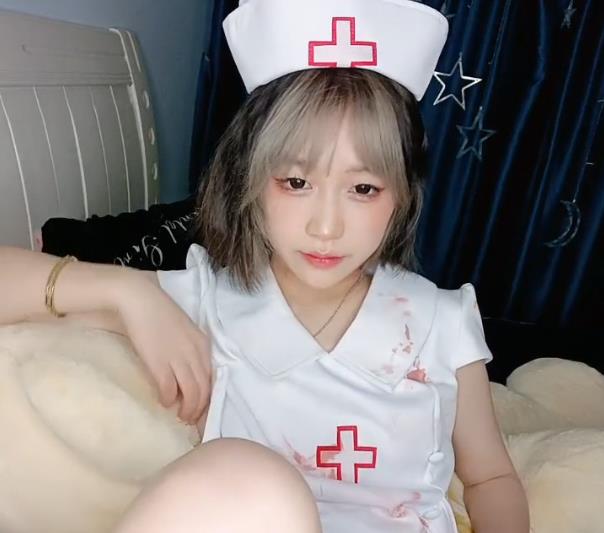 清纯甜美稚嫩短发萌妹子（米拉）cos合集