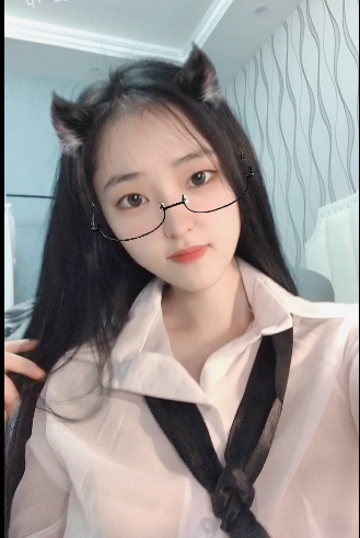 某推优质浮力姬清纯少女（芋喵喵）释放自我合集