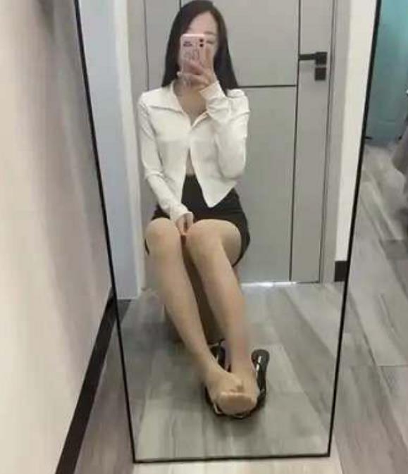 超绝某处小狐狸圈内私拍福利9部249M