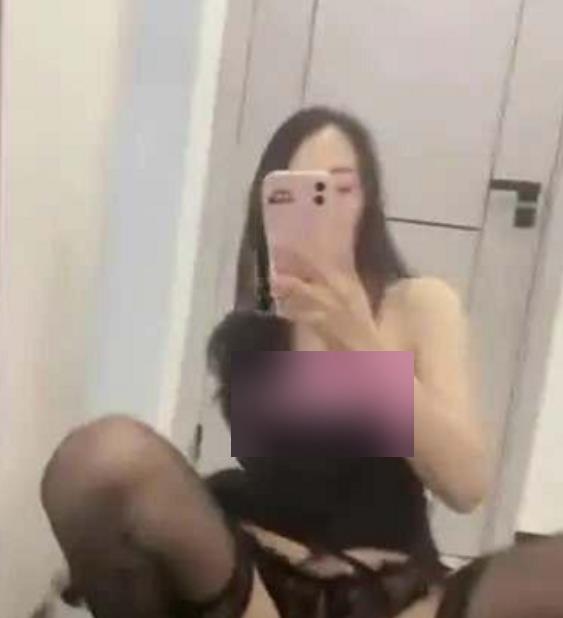 超绝某处小狐狸圈内私拍福利9部249M