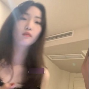 抖音网红你的娇妹妹57V28.8G大罩杯合集球器逼人
