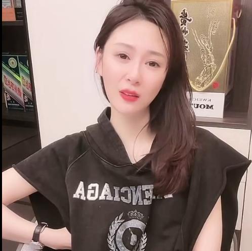 抖音疯狂主播翻着跟头喷劲爆合集120部3.6G太乐了