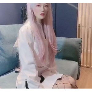 1部2G糖心白发美少女私录视频太撩人